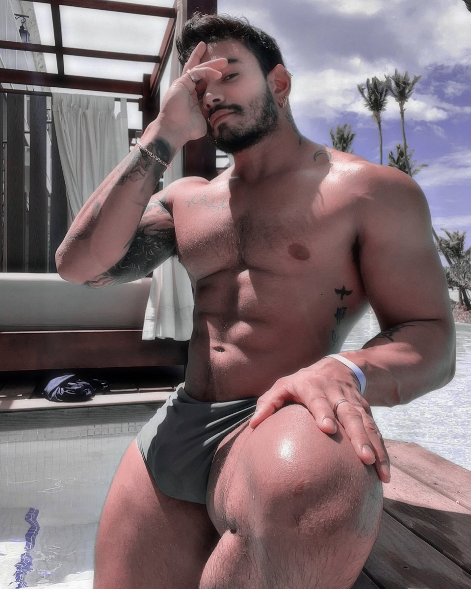 HLABXWKS's tweet image. ━━━━━ 亗ㅤ𝐖𝐈𝐋𝐋𝐈𝐀𝐌

❑. 𝙋𝙨𝙮𝙘𝙝𝙤𝙡𝙤𝙜𝙞𝙨𝙩 𝙥𝙧𝙤𝙛𝙚𝙨𝙨𝙞𝙤𝙣𝙖𝙡.
❑. 𝙃𝙤𝙢𝙤𝙨𝙚𝙭𝙪𝙖𝙡 [𝙗𝙤𝙩𝙩𝙤𝙢]
❑. 𝙊𝙣𝙡𝙮𝙁𝙖𝙣𝙨.ㅤ
ㅤ
ㅤㅤㅤ