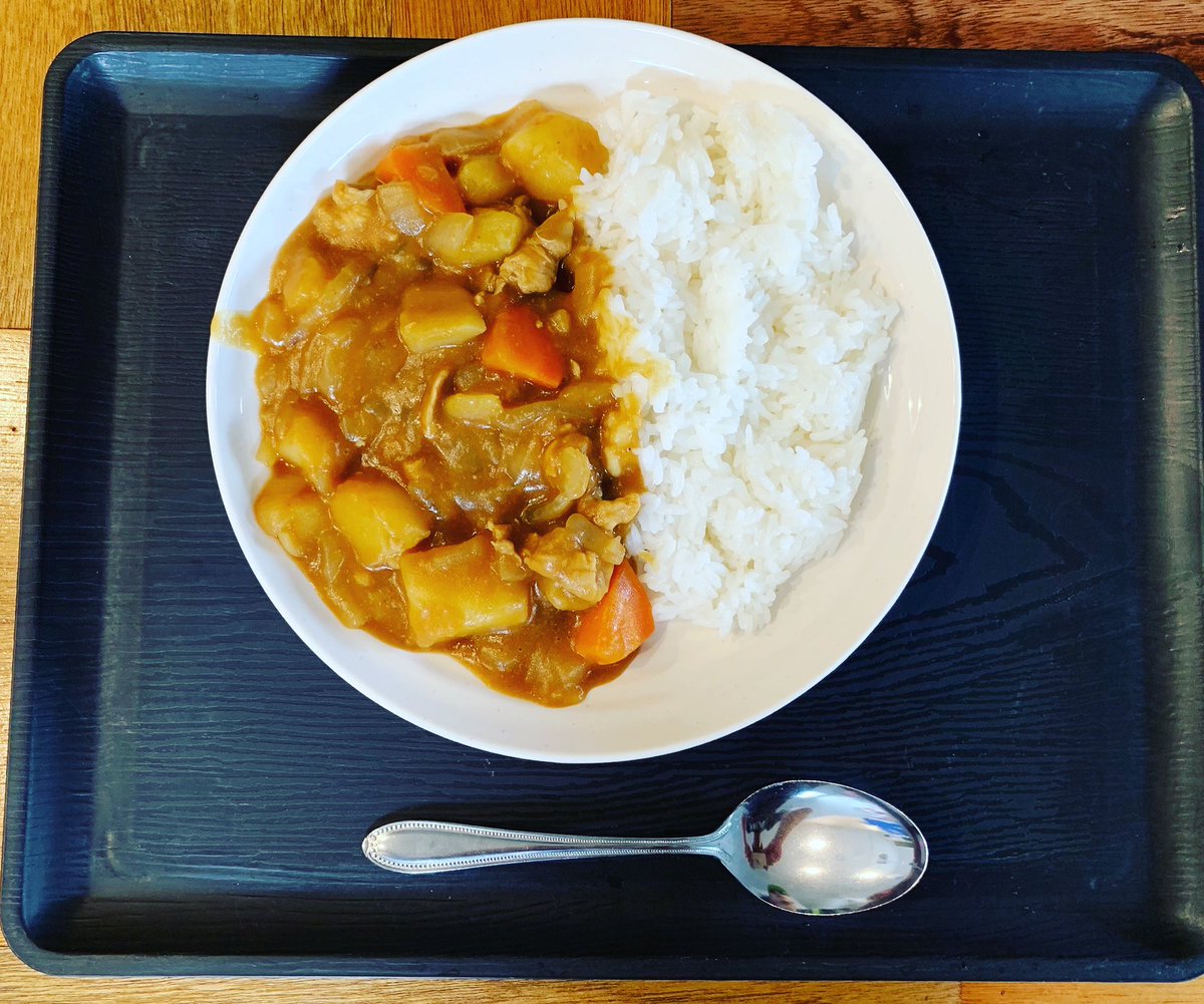 1本目の動画のカレーです🍛
詳細はYouTubeで！

#給食番長 #給食 #給食再現 #メシバンチャンネル

mobile.twitter.com/meshibancho

instagram.com/meshibancho/

youtube.com/channel/UCBItQ…