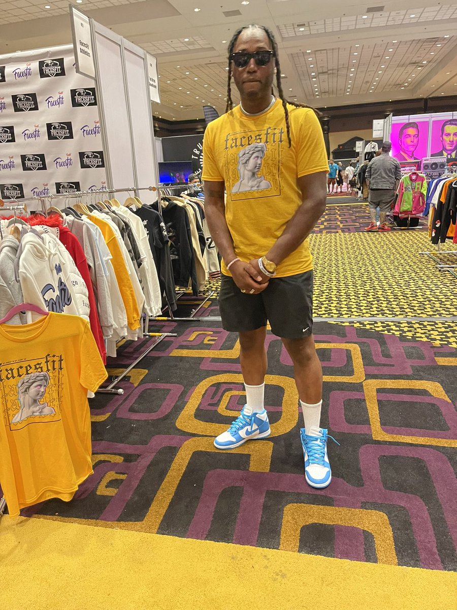 marleyorhendrix's tweet photo. #agendashow #facesfit #lasvegas https://t.co/It7Kxp4Rfv