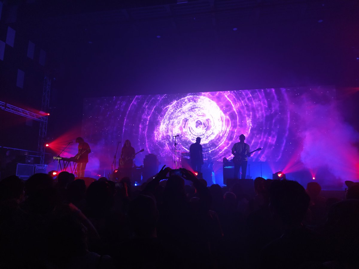 UsNilpan's tweet photo. #deafheaven เมื่อคืนมันส์สัส 🤘 https://t.co/kU9a6YS09Q