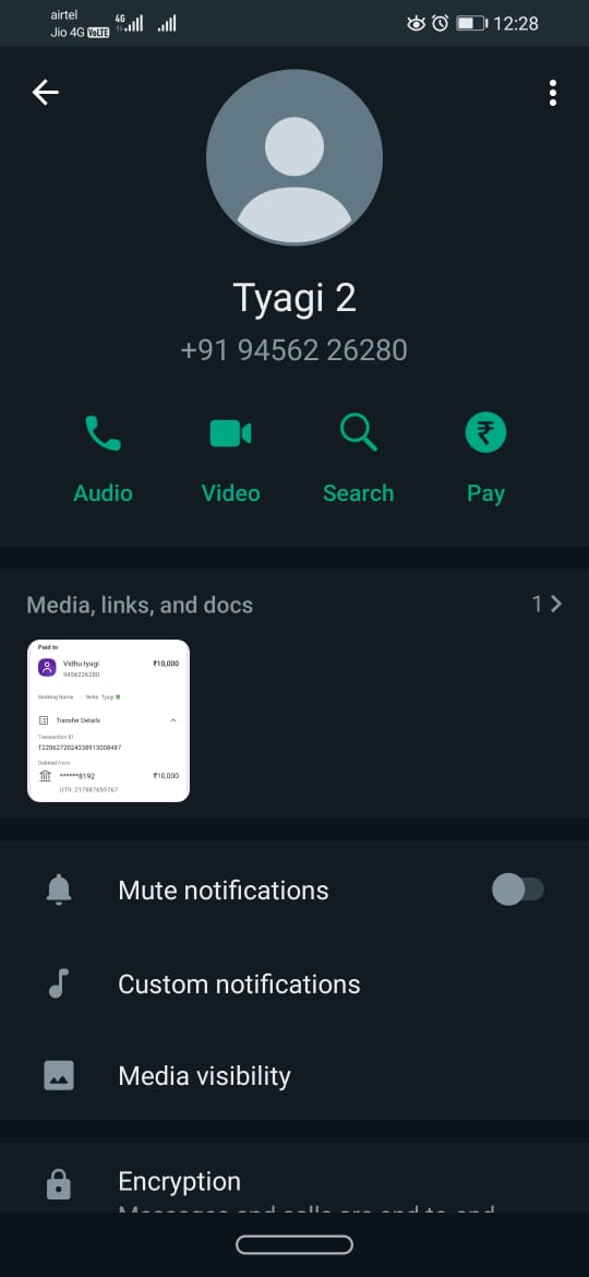 आदरणीय महानिदेशक महोदय इलाहाबाद शिकोहाबाद हेड कांस्टेबल विधुत त्यागी द्वारा बीमारी का वाहना बना कर अभिषेक राजपूत से 10 हजार रूपये फोन से उधार लिए थे लेकिन महोदय अब वापस नहीं कर रहे और धमकियां भी दे रहे हम रेलवे में है और तुम्हारी ऐसी तेसी कर देंगे
<a href="/RailMinIndia/">Ministry of Railways</a> <a href="/RPF_INDIA/">RPF INDIA</a>