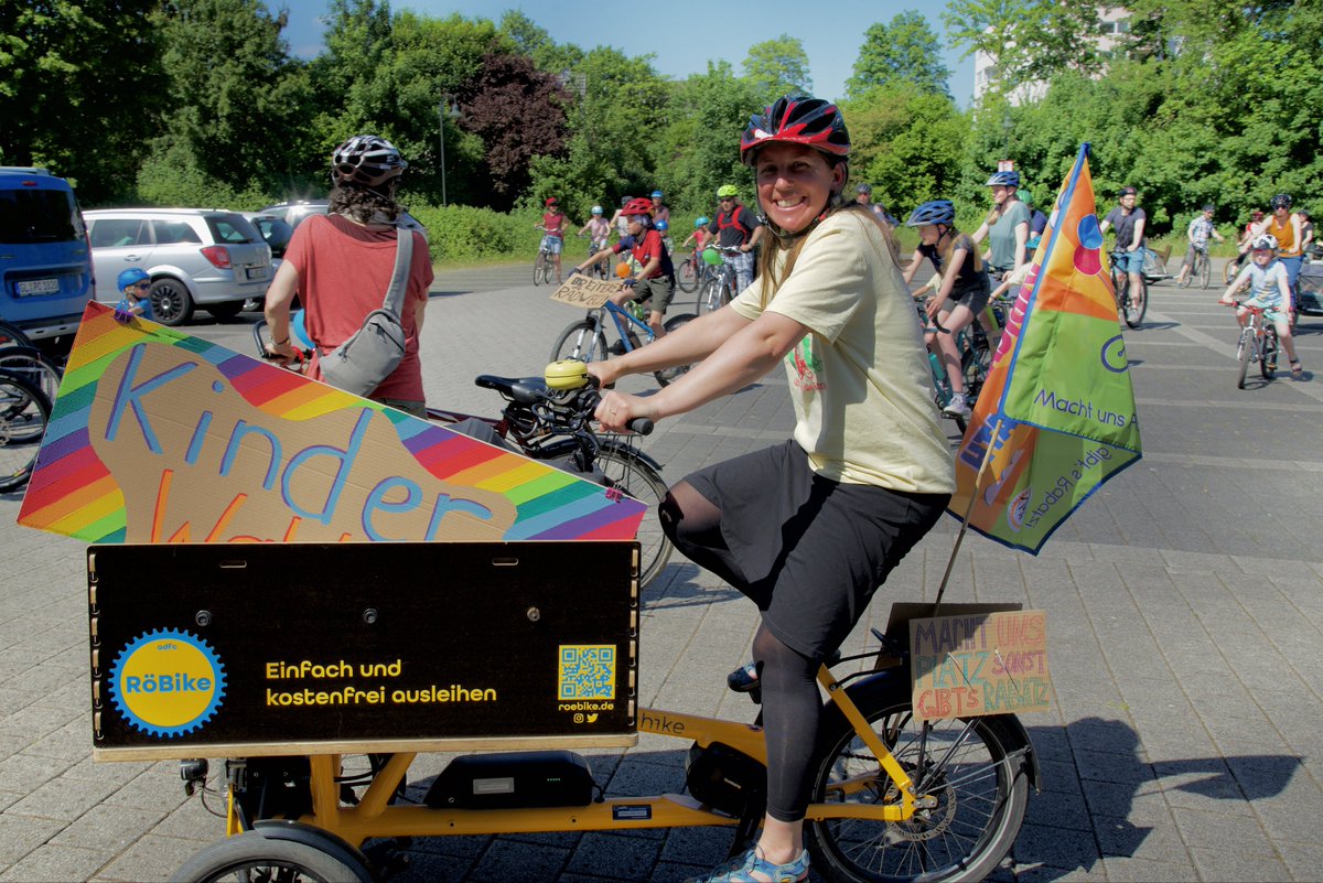 Save the date: #kidicalmass Rösrath Nr. 3
25. September – 14:00 Uhr – GGS Hoffnungsthal
<a href="/rrvelocity/">Rösrath Velo City</a> <a href="/KinderaufsRad/">Kidical Mass - Kinder aufs Rad</a>