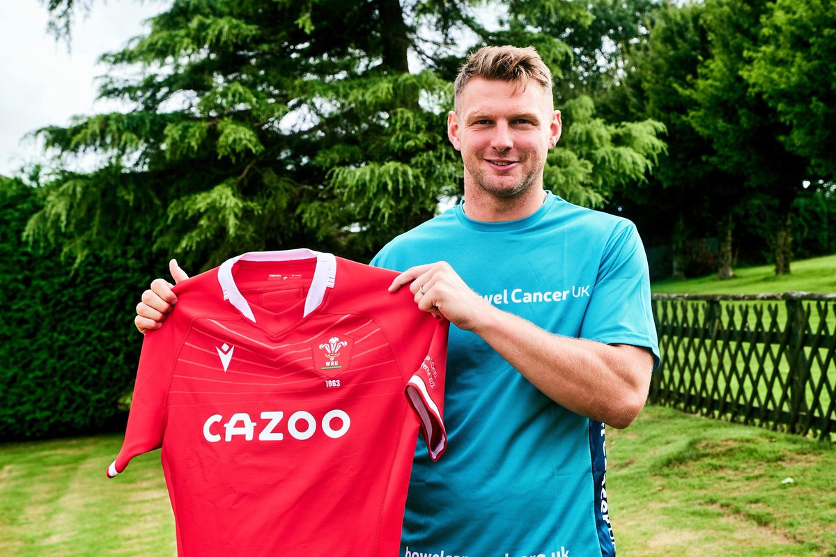 Read <a href="/WelshRugbyUnion/">Welsh Rugby Union 🏴󠁧󠁢󠁷󠁬󠁳󠁿</a> captain, Dan Biggar, sharing his story in <a href="/WalesOnline/">WalesOnline 🏴󠁧󠁢󠁷󠁬󠁳󠁿</a>, talking about his mum who sadly passed away from bowel cancer and why he and his family are supporting our Sunset Trek: walesonline.co.uk/sport/rugby/ru… 1/2