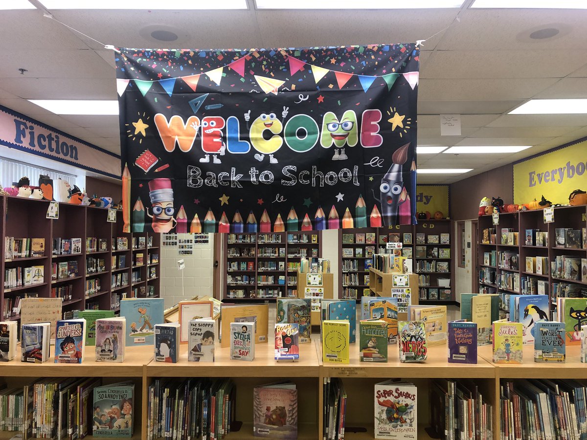 ManateeESMedia's tweet image. Can’t wait to see all the smiling faces. Happy first day!