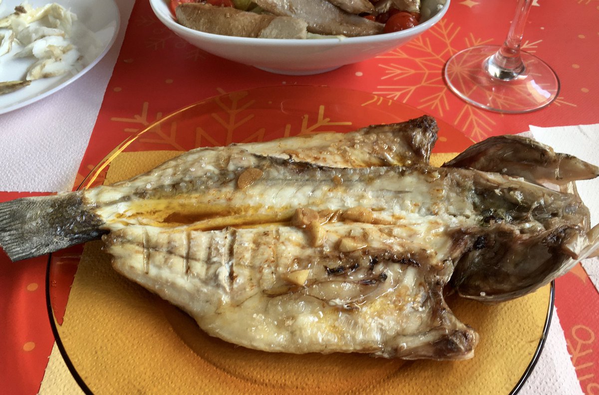 decassanni's tweet photo. El placer de disfrutar un buen pescado a la brasa es inigualable. https://t.co/46OPmUsdTQ