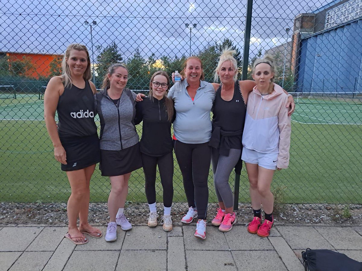 epltc's tweet photo. An amazing end to unbelieveable season for the tennis club with the Men’s A Team winning @LPLTennisGroup Division A for the first time in 75 years! This caps off a brilliant season with 7 of our 8 teams either winning the league or being promoted https://t.co/XO5CYvBty7
