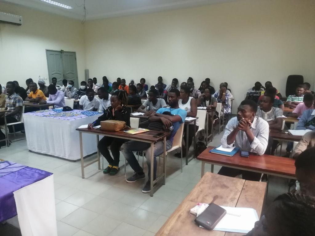 amelnaud's tweet photo. Le CIREL Village du Bénin accueille l'atelier du @CEF de l'@AufTogo @AUF_AfriquOuest de l'@auf_org sur la préparation à la rédaction de plan d'affaire, présentation et gestion de projet https://t.co/HLRTJbcdCq