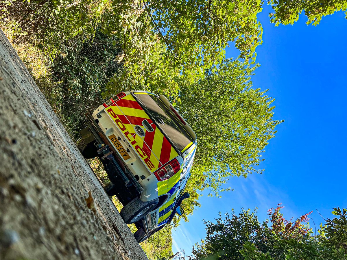 RunnymedeBeat's tweet photo. 📍 Checks of Green Lane at #Thorpe following reports of anti-social use of vehicles.  An opportunity also to check in with the rural communities.  
#RuralCrimeMatters #ASBAware https://t.co/se4sySvE1F