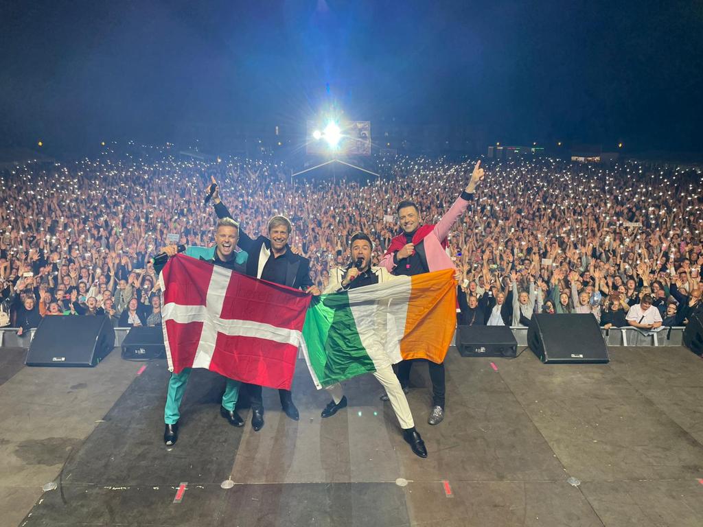 Westlife tweet media