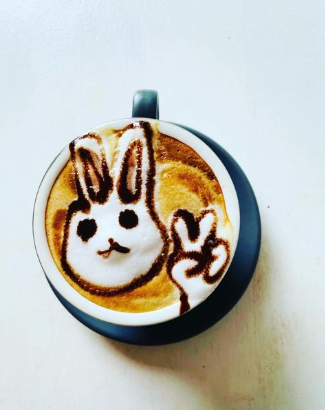 DavidJkkak's tweet photo. Happy Wednesday!😆😆😆 #drawing #mountain on the #coffee #coffeeshop #coffeelover #coffeeaddict #café #mycafe #cafesg #caferacer #lovecoffee #sgchef #sgguy #singaporecafe #mycoffee #coffeetime #bunnyface #yay https://t.co/sNkDHnvYyh