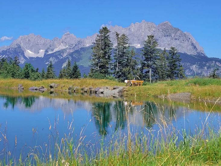 Verwurzelte naturbelassene Steige, idyllische Waldpfade und malerische Bergbäche vor einer einzigartigen Kulisse: Der Koasa-Trail in St. Johann (Tirol) führt einmal rund um das imposanteste Gebirgsmassiv der Ostalpen. Begleitet ihr mich? 

ausgelatschte-schuhe.de/koasa-trail

#wandern