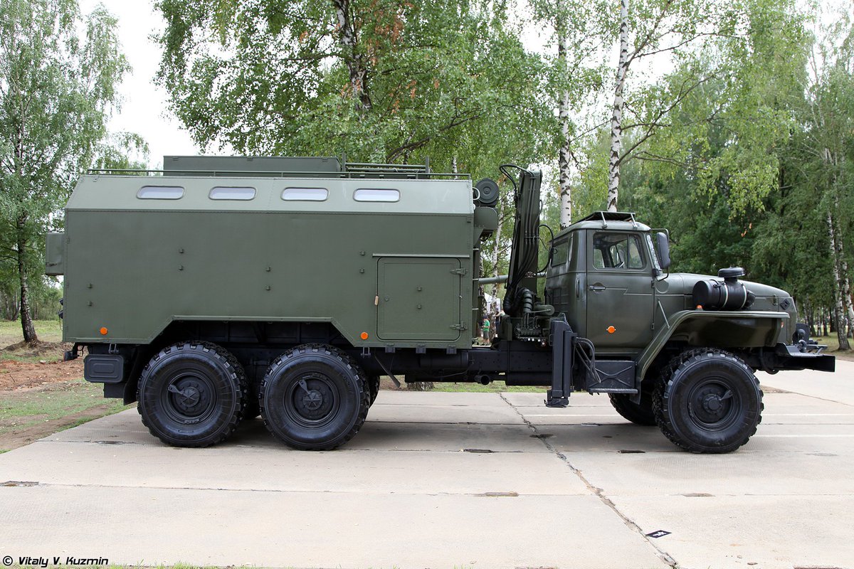 vitalyvk's tweet photo. Мастерская технического обслуживания и ремонта МТО-УБ1
MTO-UB1 maintenance and repair vehicle
#mtoub #mtoub1 #ural #ural4320 #militarylogistics #repair #supportvehicle #мтоуб #мтоуб1 #мастерскаяремонта #урал #урал4320 https://t.co/BHPH2NS3Qv
