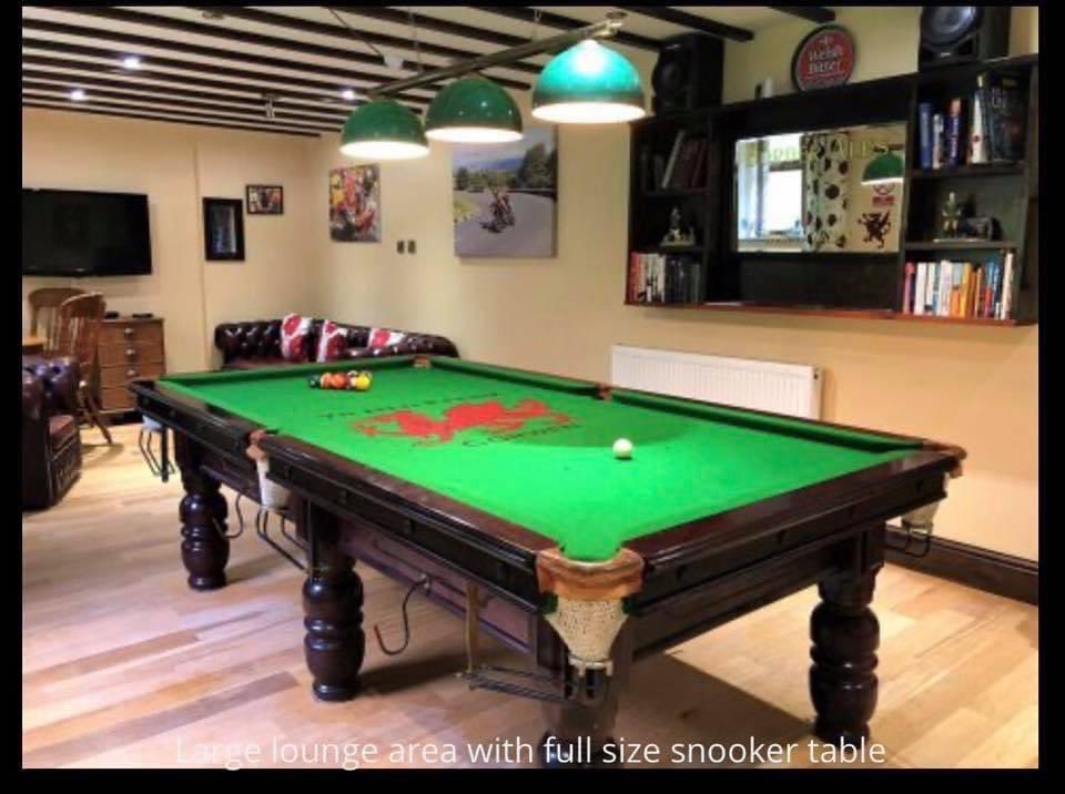 GLYNDWR GREEN LANING
Full Day Motorcycling Tours for 2 People led by your Guide over the mountains of North Wales.
Luxury accommodation included.
Continental Breakfast provided.
10am to 5pm each day duration.
Beginning Autumn 🍂2022 
Email: info@ridecymru.com