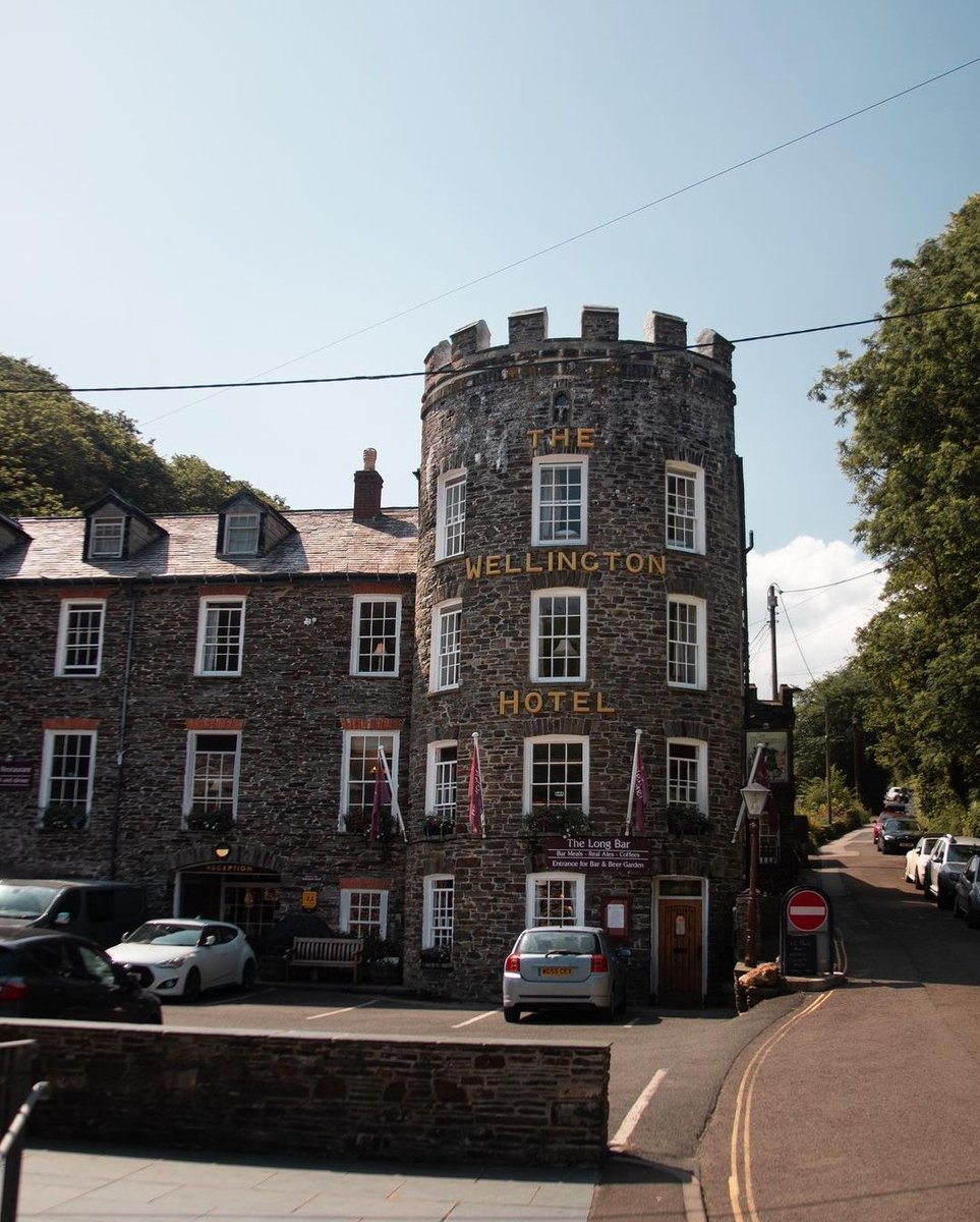 The Wellington Hotel tweet media