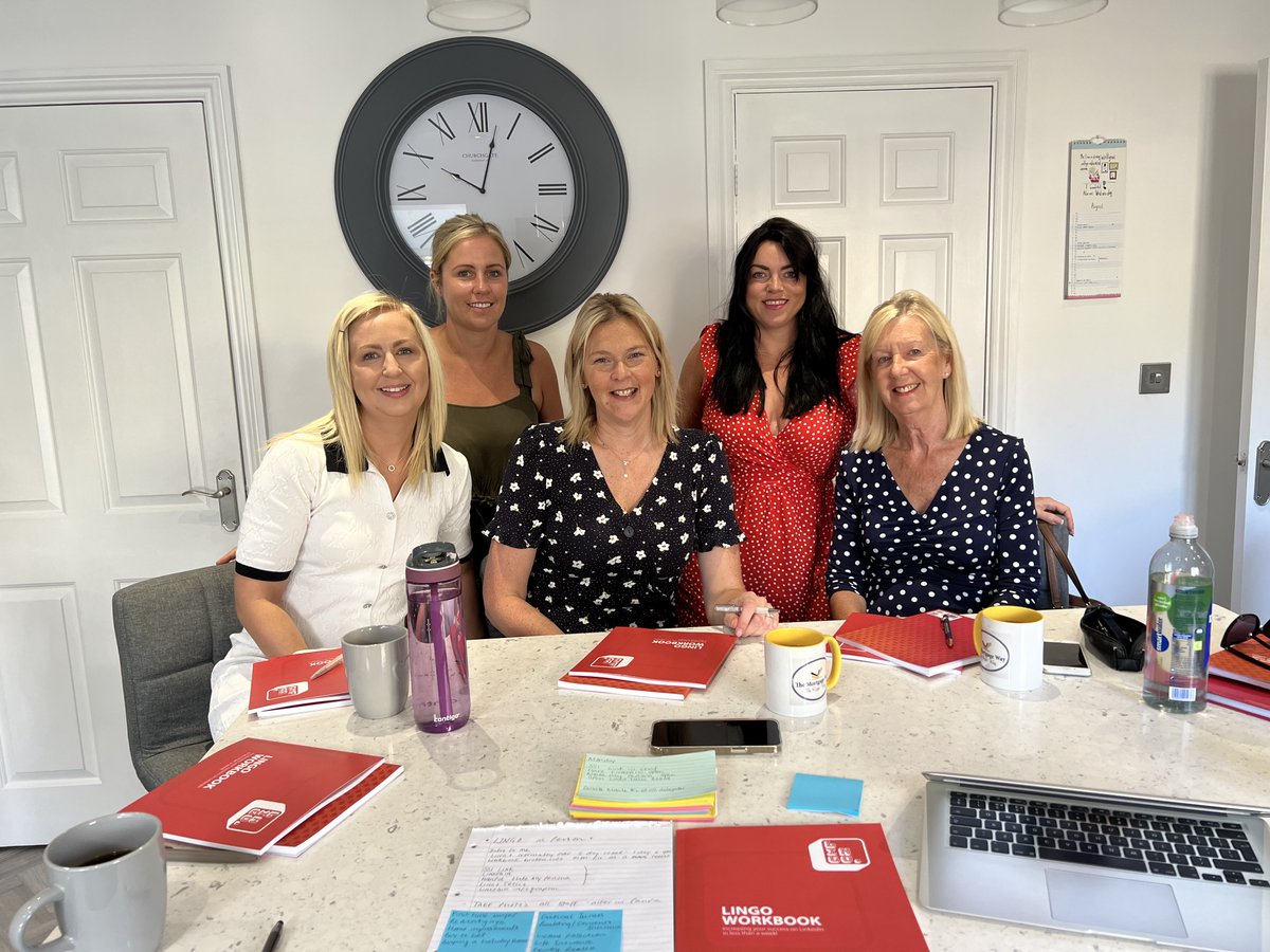 GREAT DAY TRAINING YESTERDAY.

THE MORTGAGE WAY LADIES WERE MY FIRST 'CORPORATE LINGO' BOOKING 😍

#linkedinforbusiness #socialmediamarketing #contentcreation