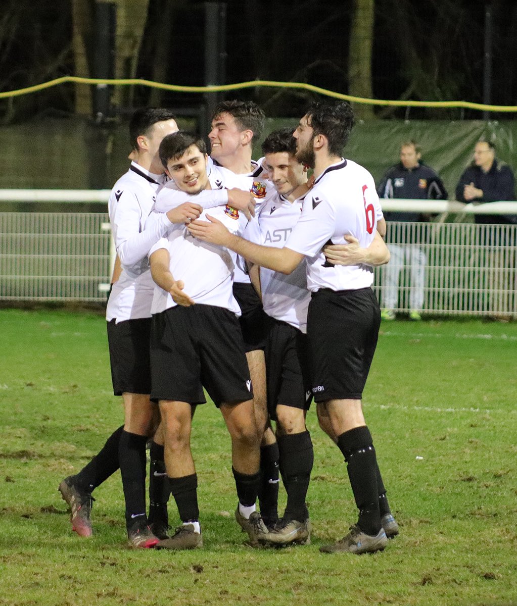 🚨 PLAYER SPONSORSHIP 🚨 
This season we give you the opportunity to sponsor your favourite player!

The cost is £75 and includes:
⚽️ Name listed in the match day programmes and in the clubhouse

⚽️ Name mentioned on Twitter with player activity

⚽️ Invitation to sponsorship days