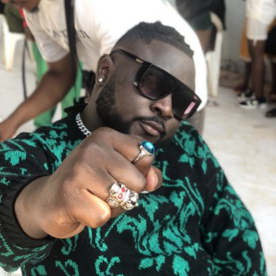 FlossoKing's tweet photo. #NewProfilePic https://t.co/1RgMgBVugi