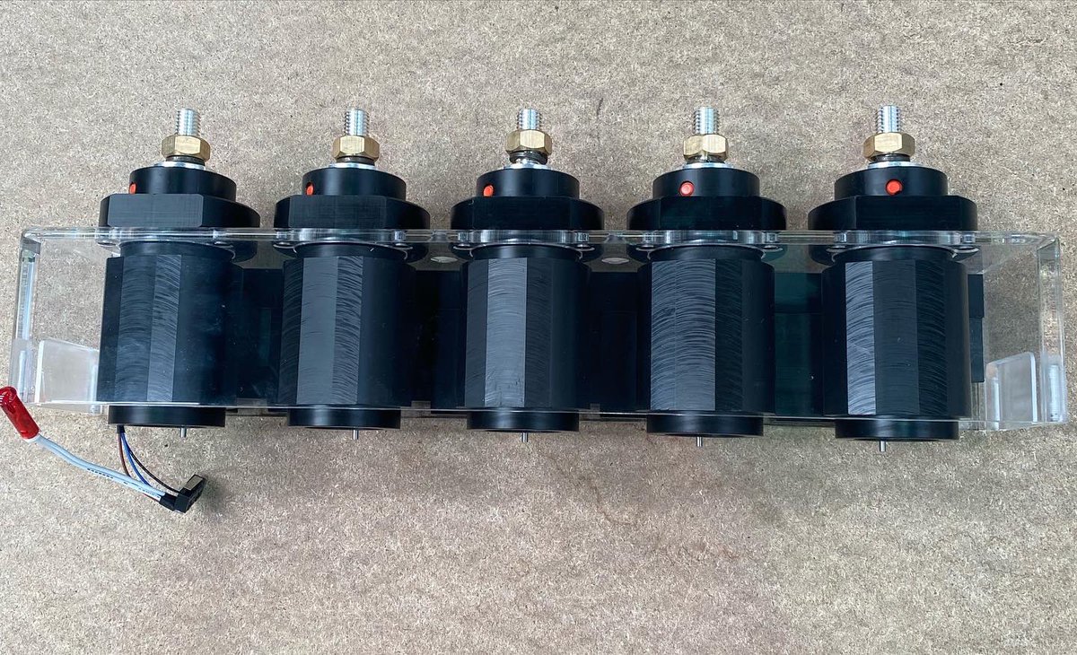 Few pics of our Sequential Powersafe Box, this one is not for use, but manufactured from a clear Perspex type material to demonstrate how the box works. p3connectors.com