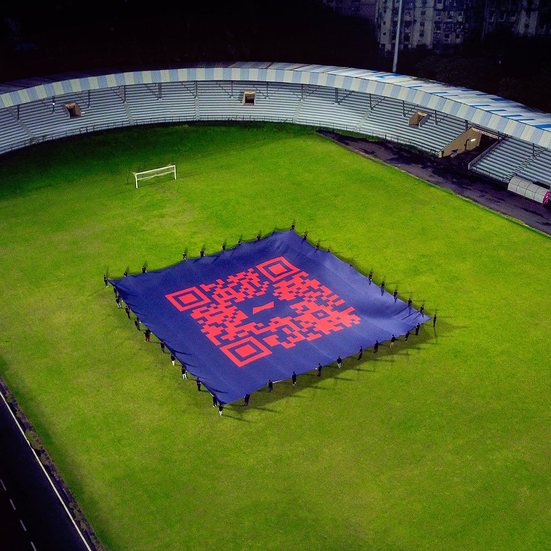FootTheBallFC's tweet photo. Woooahhh!? @TeamMessi, @neymarjr and @sterling7 all coming together for something called ‘The Drop’? Wondering what’s going on! #Budweiser #YoursToTake #TheBudDrop #Collab @BudweiserIndia https://t.co/cUT6BZNgAp