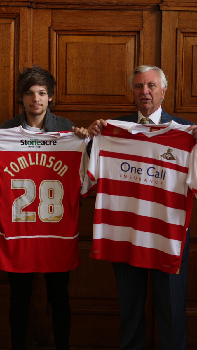 actualtransfers's tweet photo. Louis Tomlinson - One Direction to Doncaster Rovers (2013) https://t.co/4x9Hb0GO9N