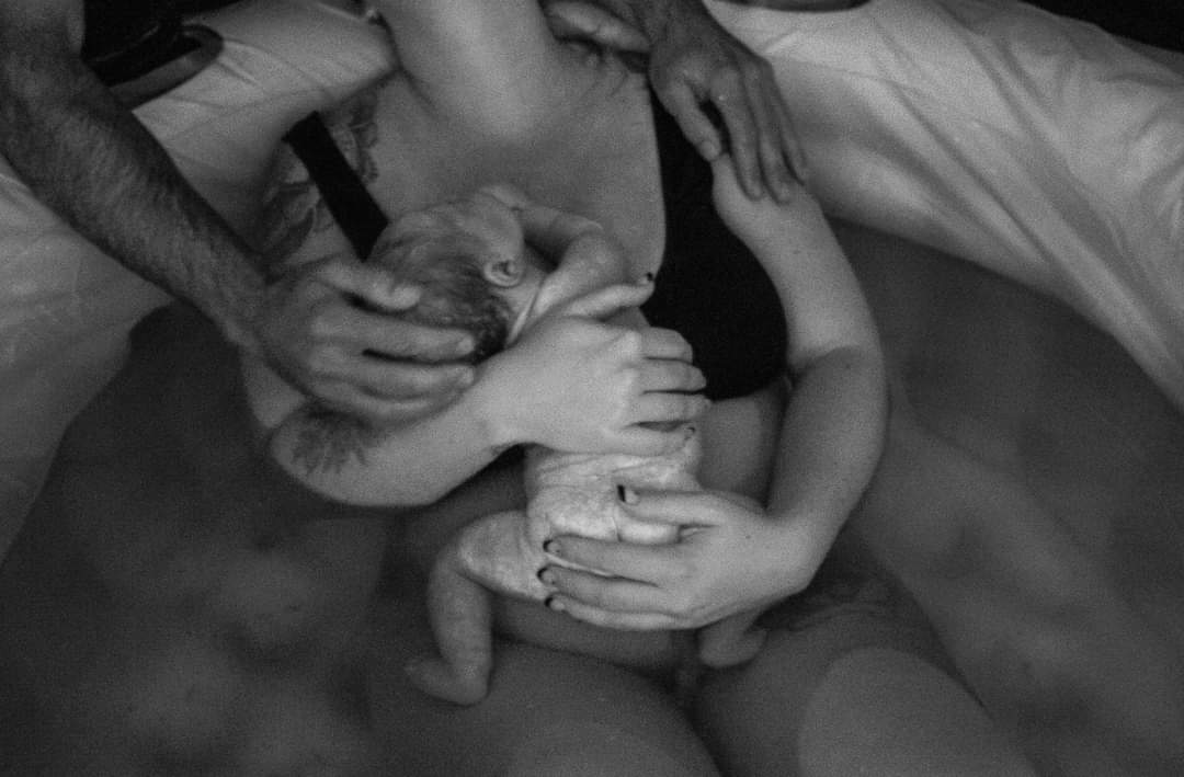 simplybeebyb's tweet photo. Earth side. 

A baby is God's opinion that the world should go on.

#photo #birth #breastfeeding #photographer #birthphotographer #NFTartist https://t.co/PFhL4wJAjr