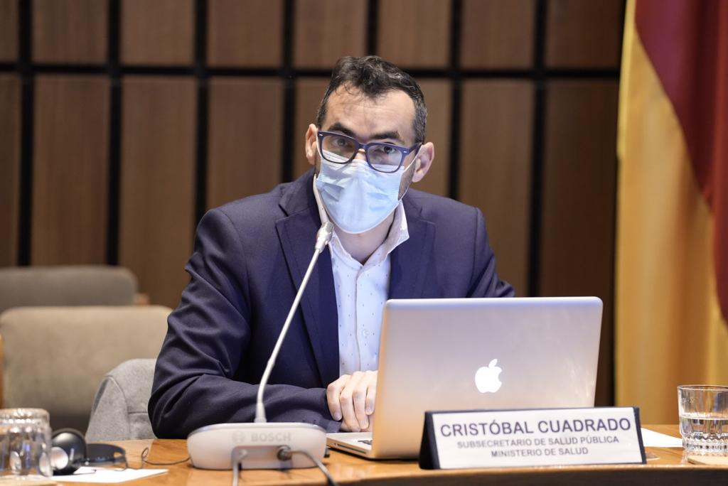 cepal_onu's tweet photo. En 🇨🇱 y otros países #ALC conviven varios sistemas de salud, públicos y privados, lo que trae consecuencias como altos gastos de bolsillo y desigualdades. Debemos avanzar hacia sistemas más integrados con mayor equidad y eficiencia: @CcuadradoN Sub. Salud Pública @ministeriosalud https://t.co/PbRmKeDH8u