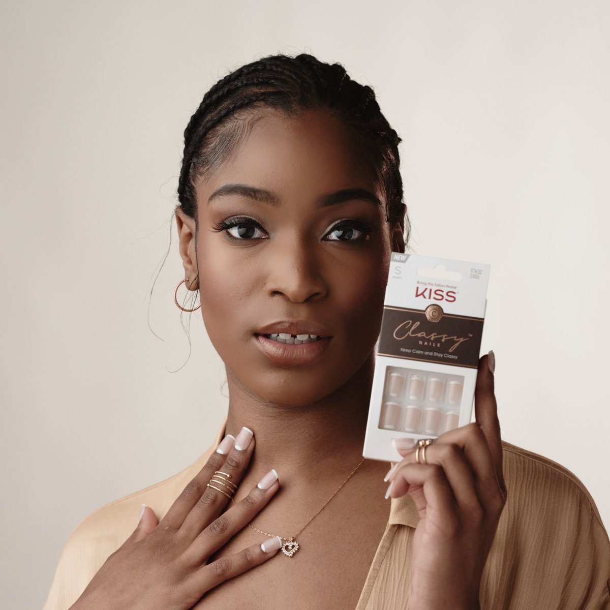 KissProducts's tweet photo. These French/reverse French Classy nails are EVERYTHING!  Modern and chic, style Simple Enough is simply perfect for every  sitch, goes on in a snap, and stays purrrrfect for up to a week’s wear! #kissnails https://t.co/0YiWKxe2sa