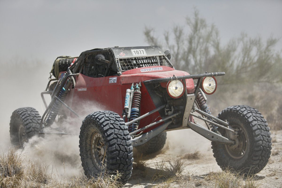 Te dejamos unas tomas bien chulas de la salida de nuestros #Pilotos de #rally en #PiedrasNegras.

#TB #Coahuila1000_2022 #Desierto #CanacoAdventure