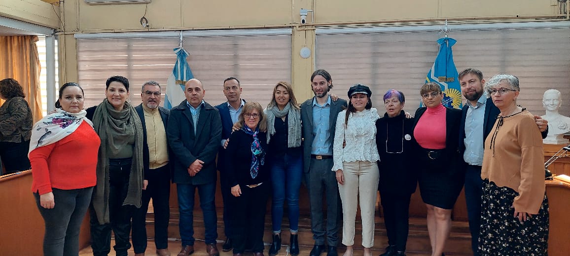 bloquePJTrelew's tweet photo. En el día de hoy en conjunto con todos los bloques legislativos declaramos de Interés Municipal las actividades que se llevaran adelante en la ciudad, por el 50° aniversario de los hechos ocurridos el 22 de Agosto de 1972. https://t.co/MTkmovljIp
