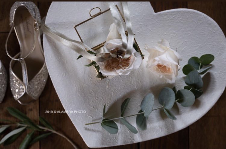Cuscino porta fedi un piccolo scrigno con rosa David Austin @_acquadro