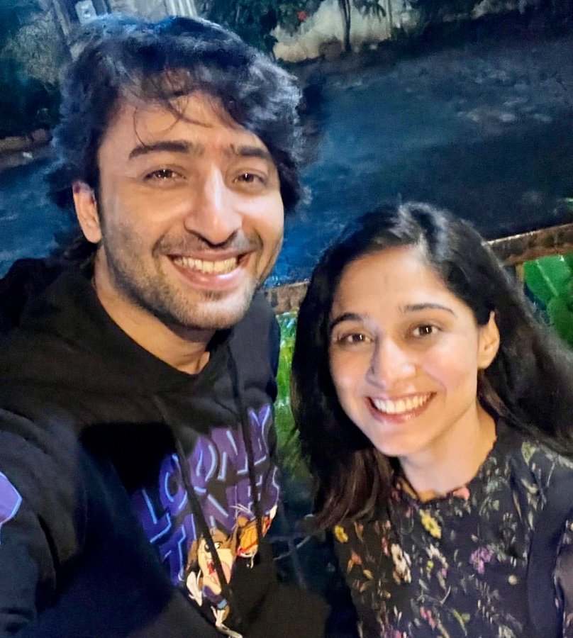 PriyaAr42033204's tweet photo. Caption smjh hi nhi aa rha
They're just ❤️❤️❤️
#ShaheerAsAnant @TheSomyaSeth @Shaheer_S
#Anya #shamya https://t.co/7M3hAVexkt