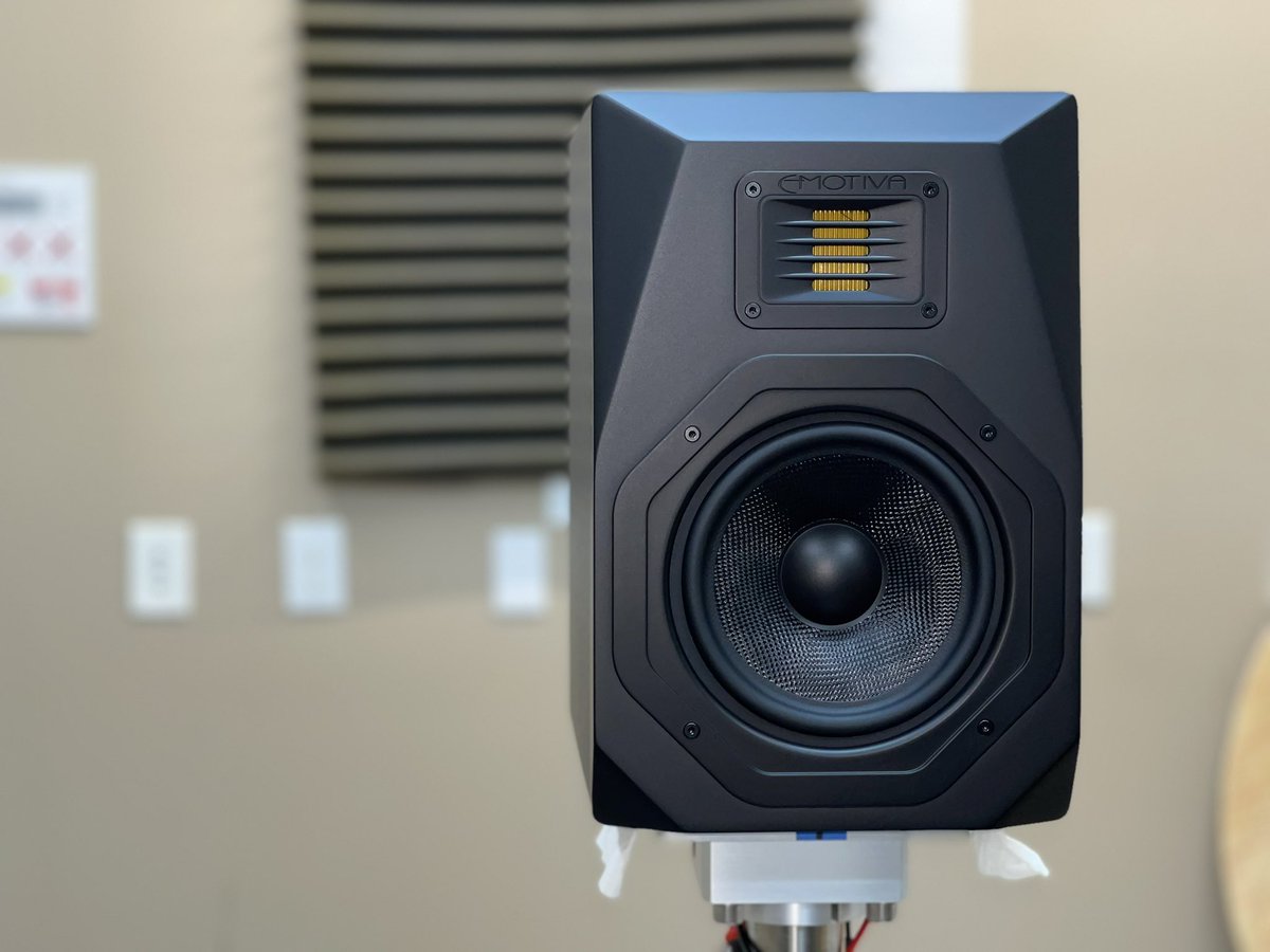 Erins Audio Corner tweet media