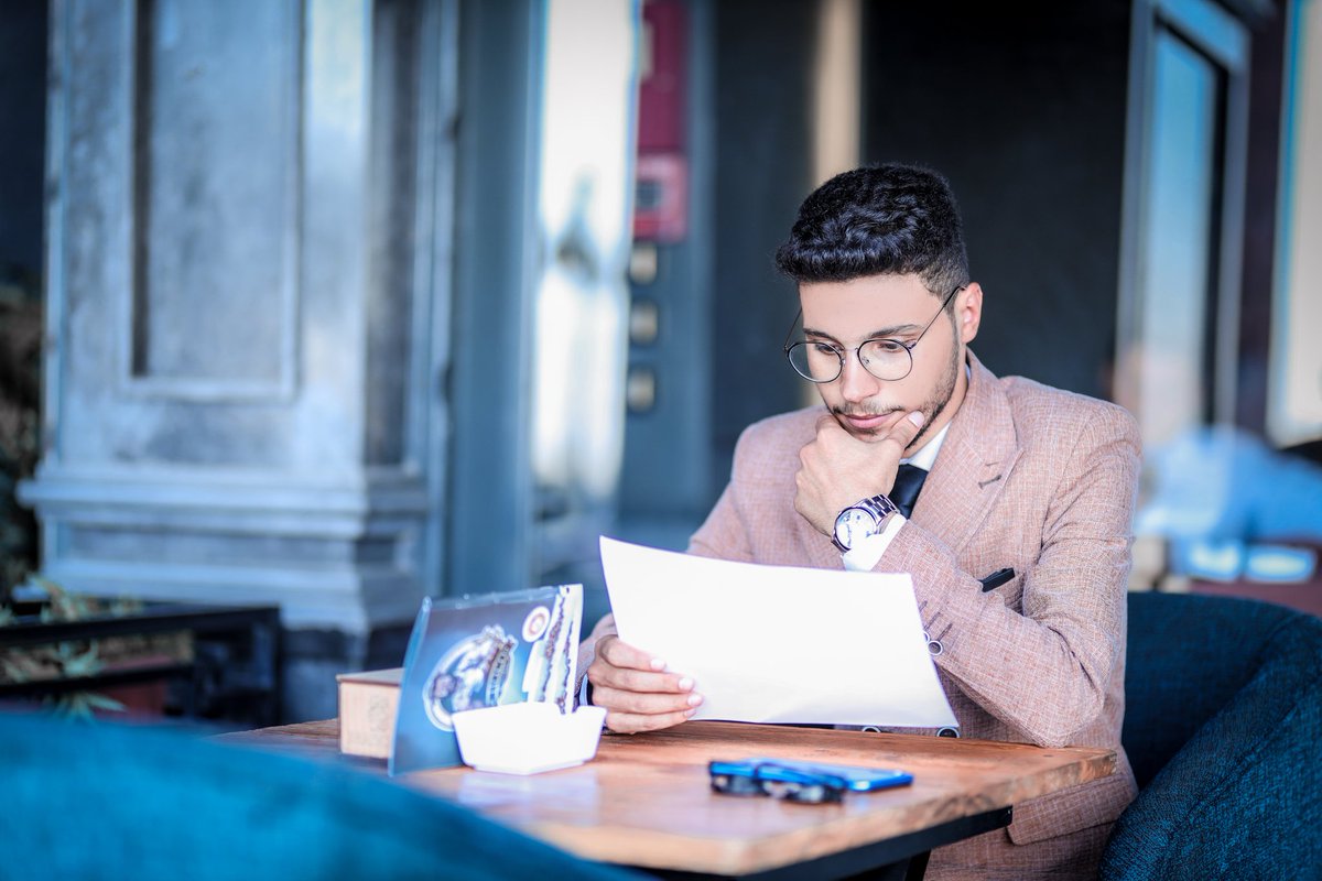 heshammuhammad_'s tweet photo. It wasn't easy but I did it. 🙏🏽👨‍🎓♥️
Officially graduated 🎓🕺
الحمد لله الذي أتم عليّ فرحتي وكان فضله عليّ عظيماً 👨‍🎓♥️✨
الحمد لله الذي أكرمني ومَن عليّ بالنجاح في أول خطوة من الطريق بعد رحلة طويلة بعد كل ما فيها والفضل كله بعد ربنا لوالدي ووالدتي لدعواتهم وتعبهم معايا🫶♥️ https://t.co/N8fYdryum6