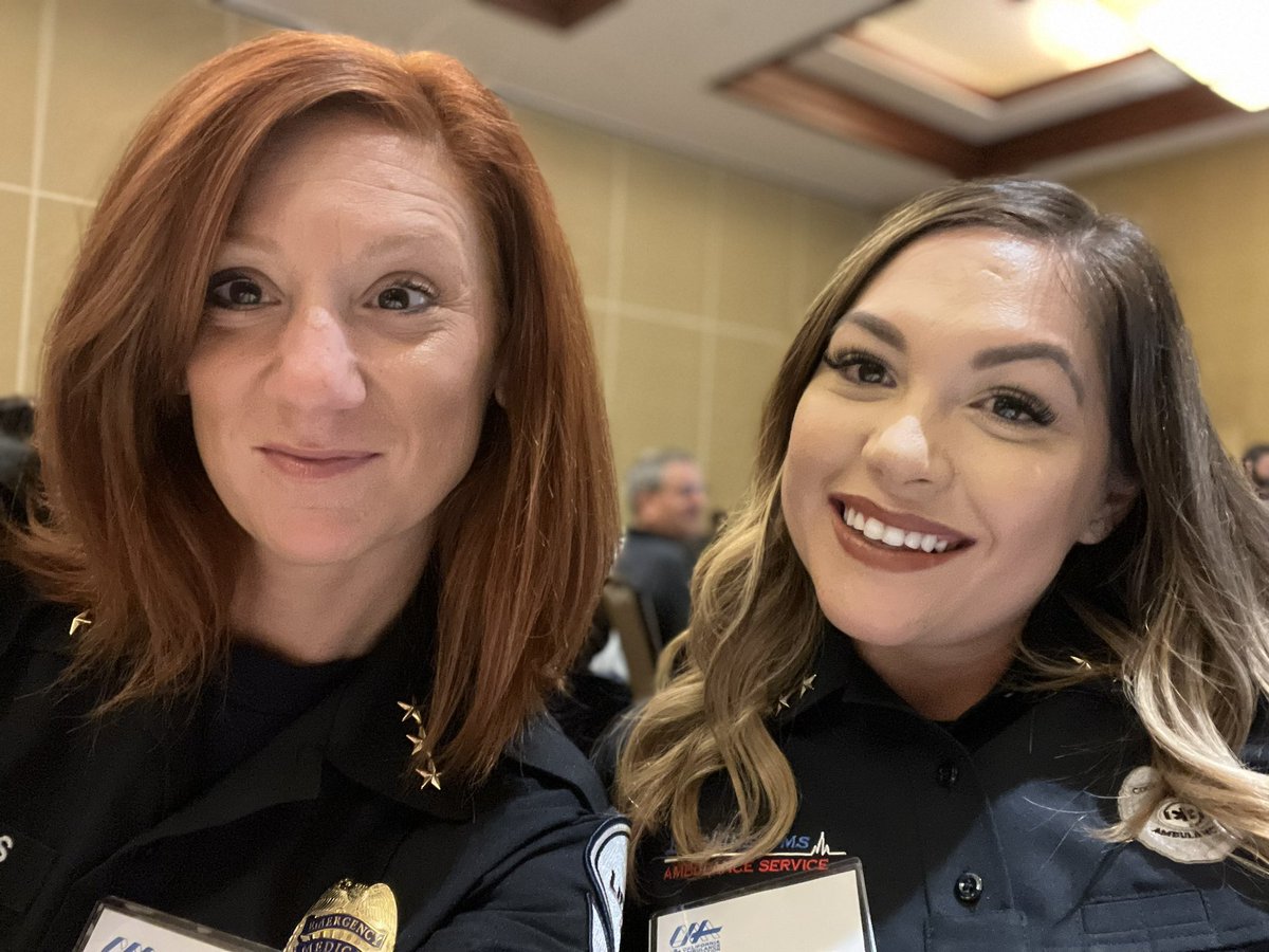 DTinCali22's tweet photo. #CAAStars Excited to support this rockstar @CaliforniaAmbu1 Stars of Life. Congratulations to all but especially to the 4 from @LifeLineAmb1120. Congratulations Nichole Sternquist. So proud of you! #caa #ems #atars #ambulance https://t.co/eskGd10gVb