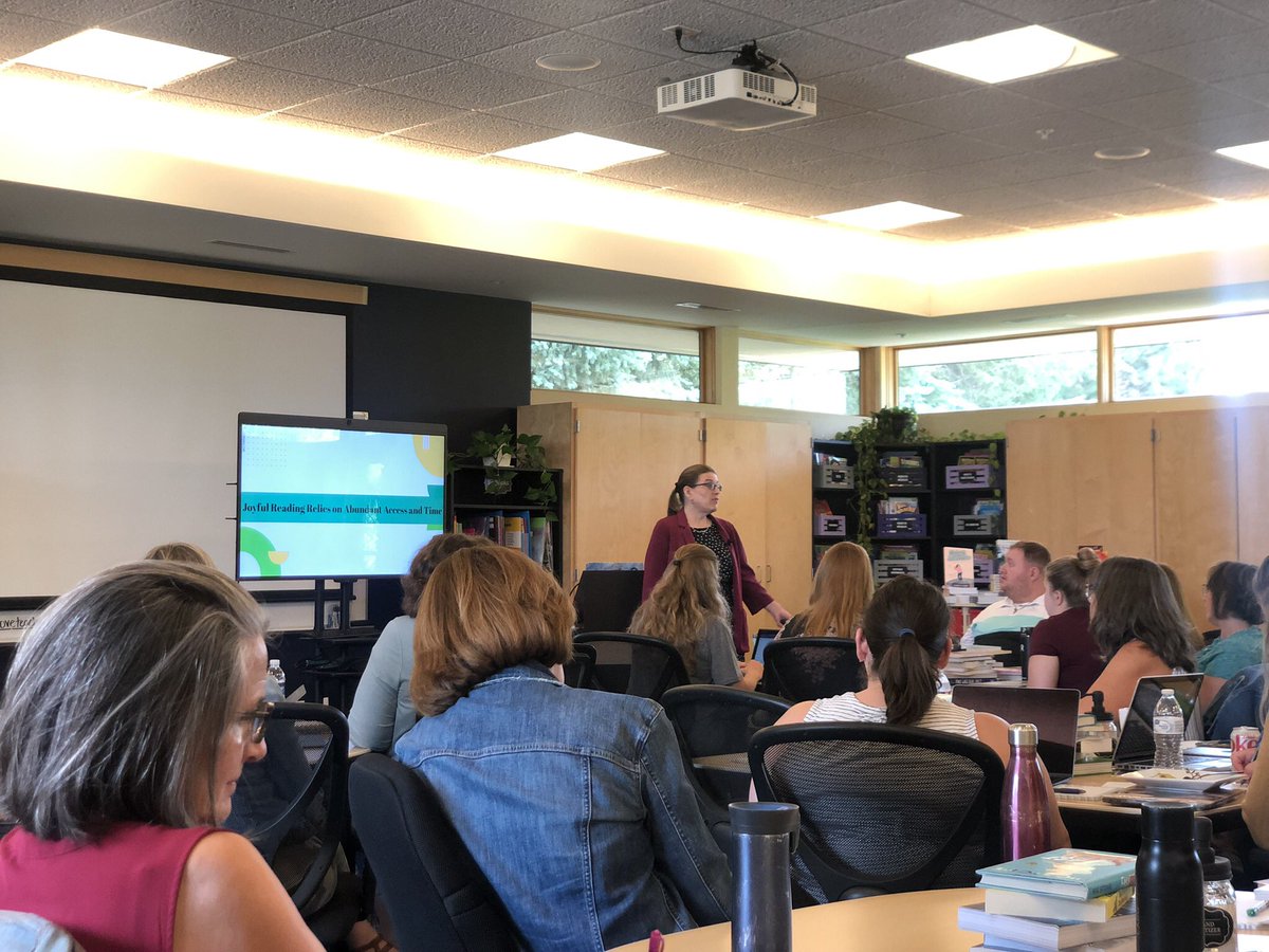 Vanessa Johnsen tweet media