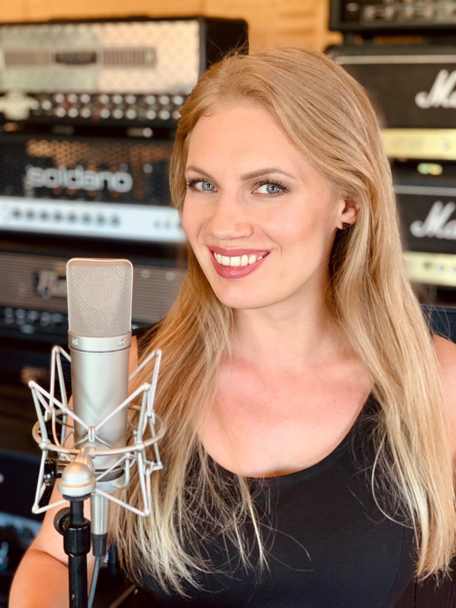 Leaves_Eyes's tweet photo. Greetings from the Mastersound Studio! Very excited to be working on new music! 🤘

#LeavesEyes  #vikings #recordingstudio #newmusic #symphonicmetal #singer #backinstudio #mastersoundstudio https://t.co/L1qIFDblDe