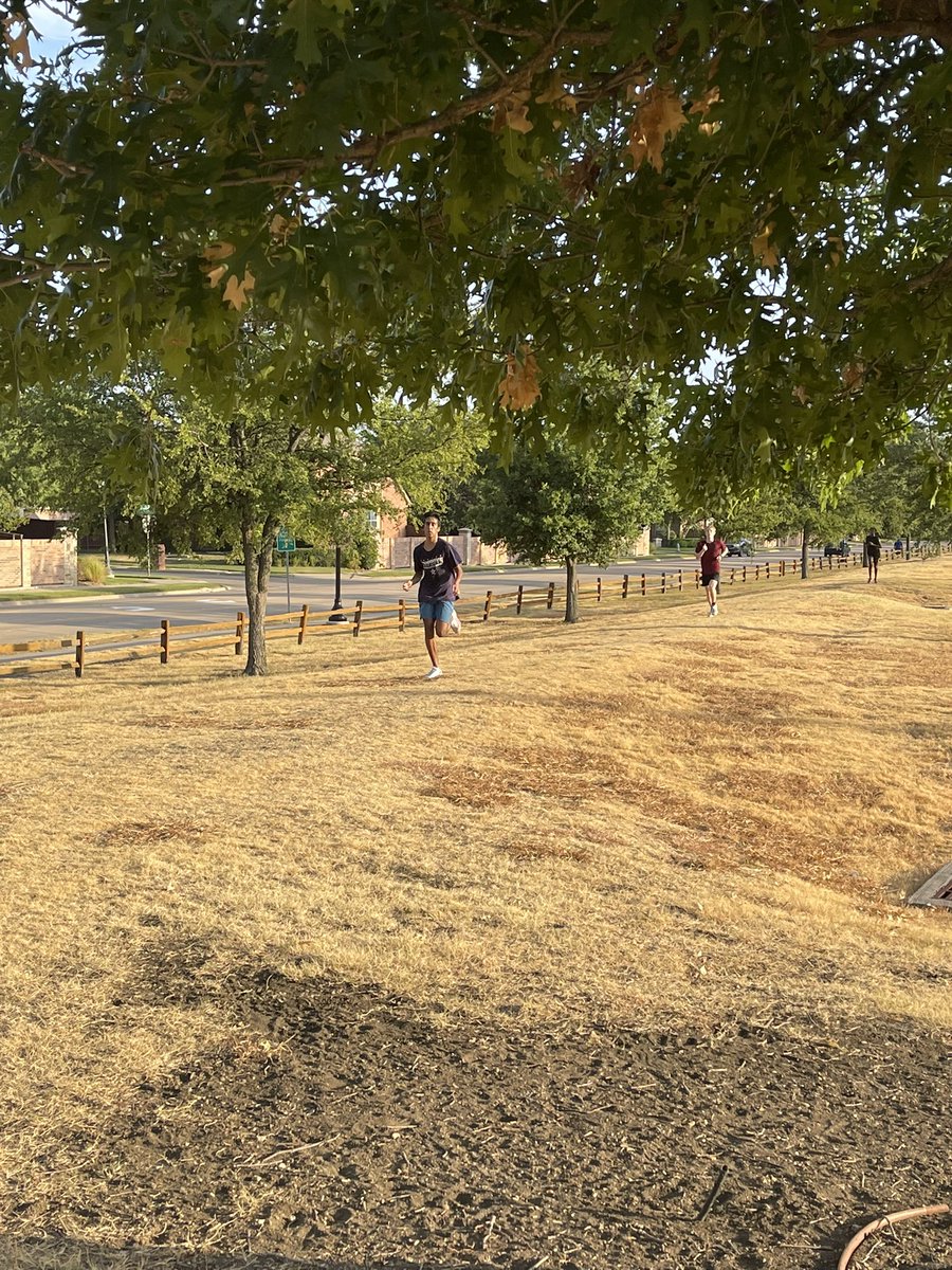 heritagecxc's tweet photo. 1st hill day @heritagecxc!!! https://t.co/bWEp3dQaGL