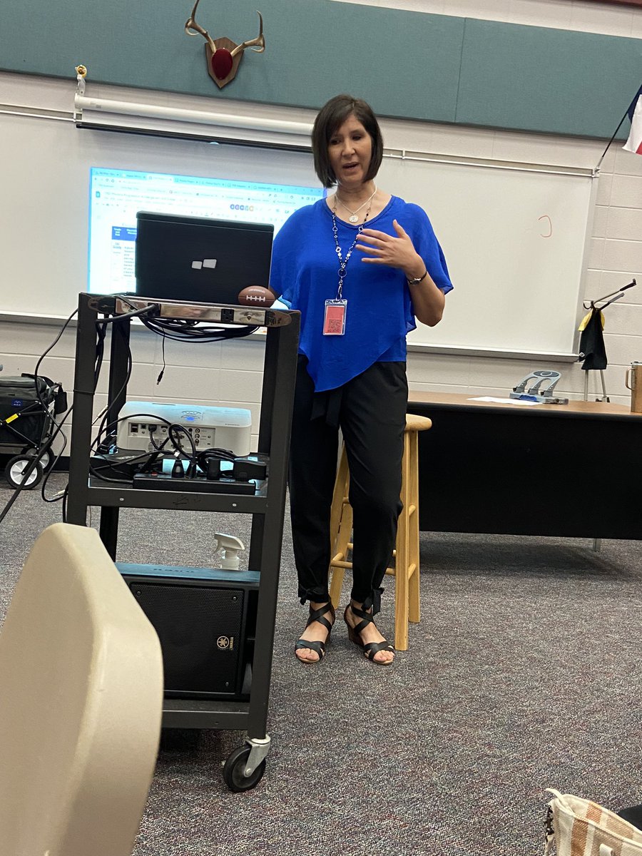 GaylaCoward's tweet photo. Leading With Literacy and learning from our amazing colleague! @TISDTCES @TomballISD @cyleen_d @kristin_shock @Jan012112 https://t.co/wetx38xBLc