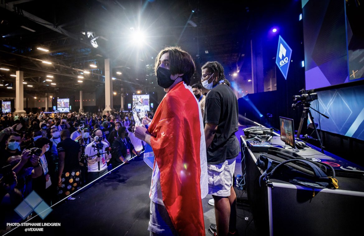 BMS_CREW's tweet photo. EVO 2022 

📸 : @Vexanie 

#LETSGOWAWA
#GOAT 
#BMSOLARY 🫱🏼‍🫲🏽 https://t.co/SJ6i4hi1Wd