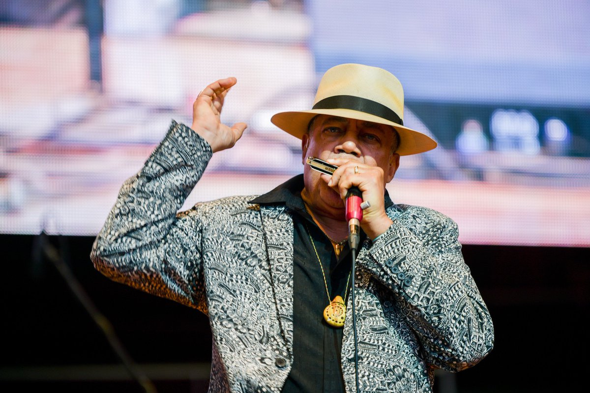 #ChicagoBluesFestival <a href="/ChicagoDCASE/">Chicago DCASE</a> #Blues #Harmonica glory <a href="/BillyBranch1003/">Billy Branch - Emmy Award Winner 3X Grammy Nominee</a> #SonsofBluesBand rocking #JayPritzkerStage #SteveBell firing up crowd #Mississippi #Blues #stage and <a href="/RobStoneBlues/">Rob Stone</a> #jazz #swinging #jumpblues  <a href="/rosaslounge/">Rosa's Lounge</a> stage. #ConcertReview: bostonconcertreviews.com/chicago-blues-…