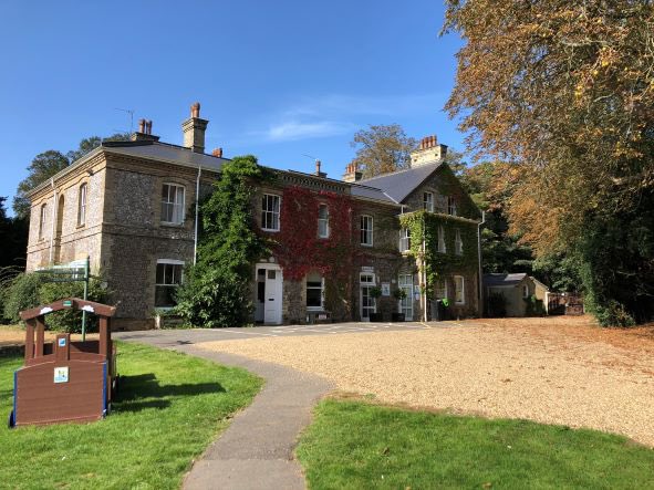 31stNchRainbows's tweet photo. Only a few days now until our @HautboisNorfolk trip &amp; I hope the Rainbows are excited as us! 

A day of archery, low ropes night trail, &amp; outdoor adventures. 

Saturdays trip has been kindly sponsored by @OctagonNorwich &amp; #arnoldclarkcommunityfund  thank you!
#RainbowChallengeDay https://t.co/JyBcfStN2i