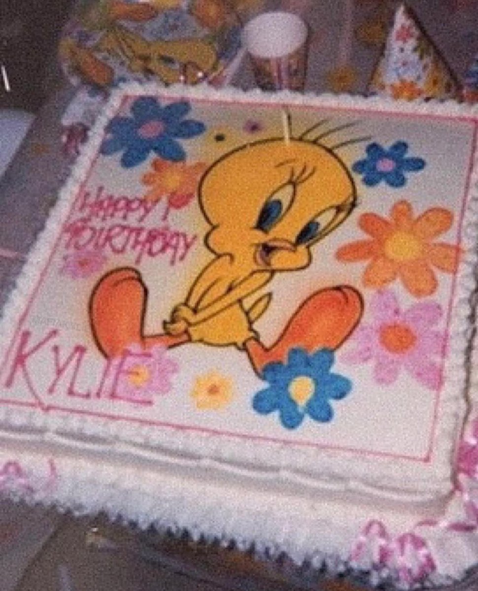 Kylie Jenner tweet media