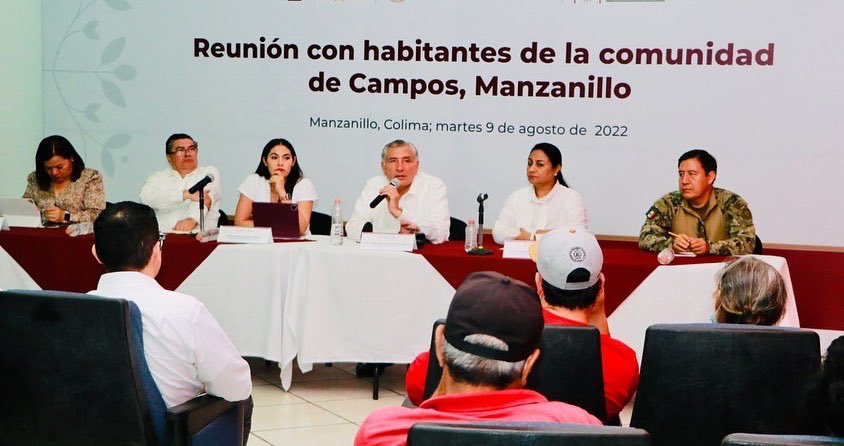 Cumpliendo con la instrucción del señor Presidente estuvimos en Manzanillo, Colima, atendiendo a organizaciones sociales. Total apoyo del gobierno federal al pueblo y gobierno de Colima.