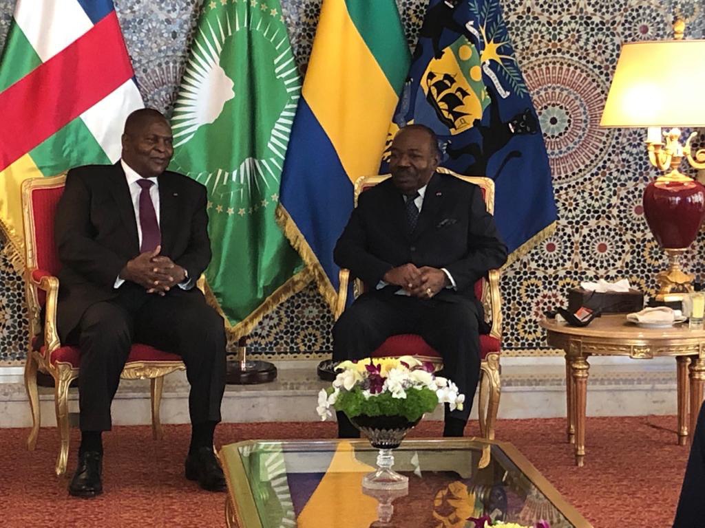 FA_Touadera's tweet photo. Je suis venu à Libreville à  l'invitation de mon frère, le Pr @PresidentABO.Cette occasion m'a permis de remercier le #Gabon pour son leadership qui a abouti à  la mobilisation de tous les pays africains en faveur de la levée totale de l'embargo qui pèse sur les Forces Armées 1/2 https://t.co/tvkXBwZcdD