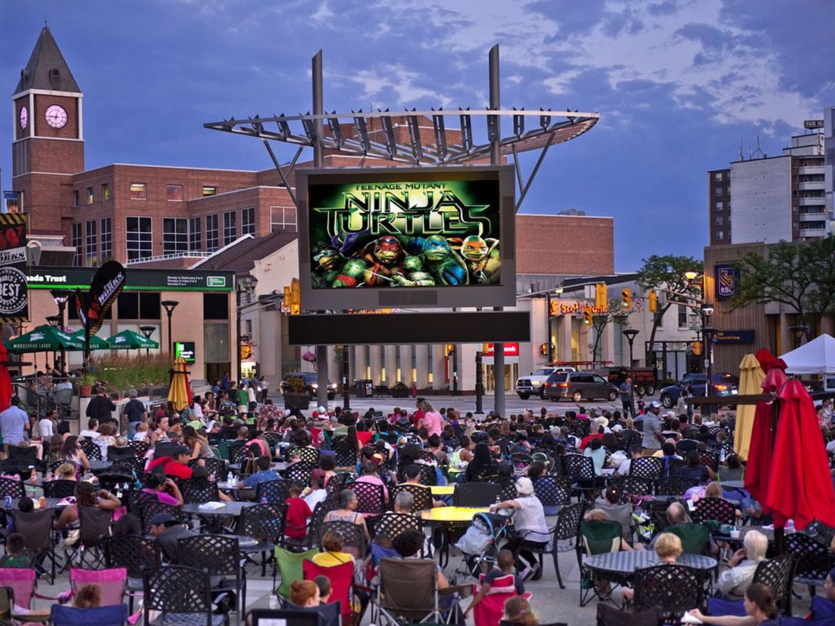 RemingtonBuilds's tweet photo. If you haven't had the opportunity to attend Movies Under the Stars, now's your chance before summer ends! Grab your blankets, lawn chairs & snacks & head to the free outdoor movie screenings at #ChinguacousyPark, Mount #PleasantSquare & #GardenSquare.
📸: @gsqbrampton https://t.co/HmpeiOnieM