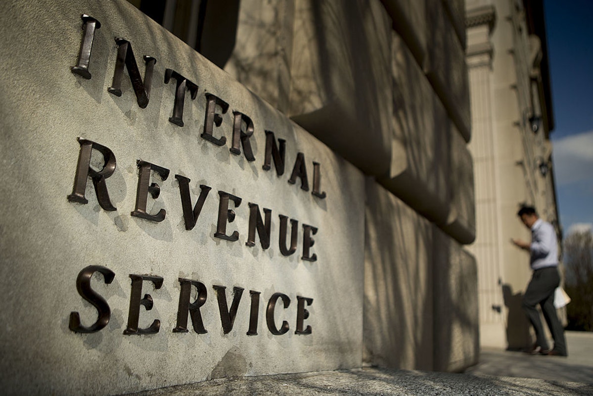 realDailyWire's tweet photo. IRS: We Will ‘Absolutely Not’ Target Everyday Americans With New Army Of Agents https://t.co/WoRd9xQY7n https://t.co/lmSiTENUig
