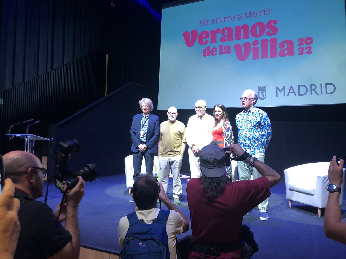 Colaborando en la gira europea del espectáculo "The Infernal Comedy" de John Malkovich. Dos Funciones en Veranos De la Villa 2022 con las entradas ya agotadas. #VeranosDeLaVilla2022 #JohnMalkovich