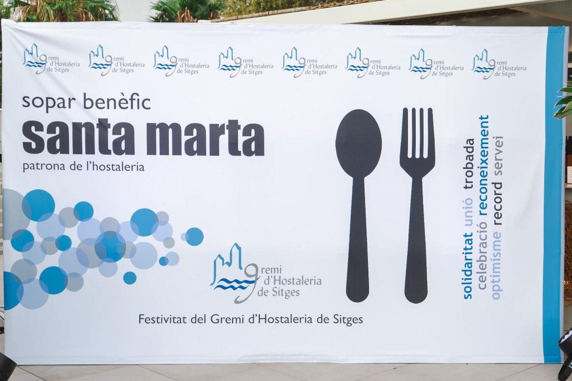 ...I no oblideu demanar <a href="/dopenedes/">DO Penedès</a>  als establiments de #Sitges

Vins participants al 👉
 gremihs.com/sitges/sopar-b… al <a href="/MESitgesHotel/">ME Sitges Terramar</a> 
 
<a href="/TorredelVeguer/">Torre del Veguer</a> 
#GranCaus
#ClàssicPenedès
<a href="/malvasia_sitges/">Malvasia de Sitges</a> 
#CanMarlès

<a href="/gerenciafihr/">FIHRT</a> <a href="/NodeGarraf/">Node Garraf</a> <a href="/lecodesitges/">L’Eco de Sitges</a>  <a href="/radiomaricel/">Ràdio Maricel de Sitges</a> <a href="/eixdiari/">Eix Diari</a>