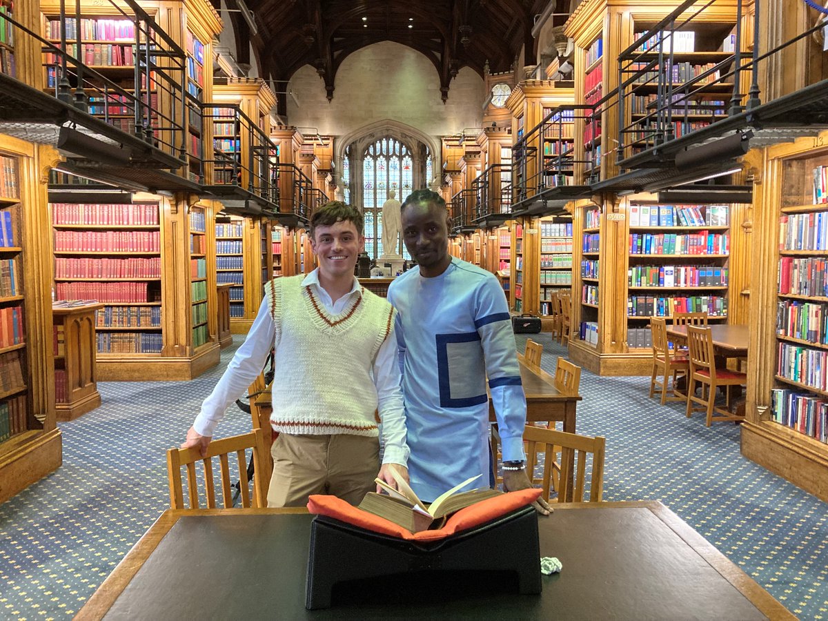 lincolnsinn's tweet photo. Did you watch @TomDaley1994 #IllegalToBeMe on @BBCOne & spot our Library? The Inn was proud to support this important documentary - part of our commitment to equality, diversity & inclusion ๐ทTom Daley: Illegal to be Me, BBC1. Courtesy of @BrookLappingPro #FilmedAtTheInn #LGBTQIA https://t.co/2OJ0j7v5F9