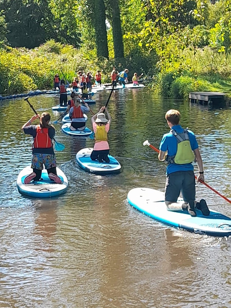 LintonDistrict's tweet photo. 2nd Linton Guides off into the distance on their paddle boards https://t.co/stL3rBOeTN